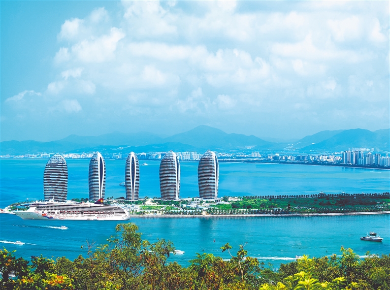 阳光度假胜地，海南，碧海蓝天的美好生活之旅